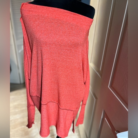 ❤️NWOT- Free People We The Free Londontown Thermal Top Shirt coral Cherry SZ M❤️ - Picture 7 of 12